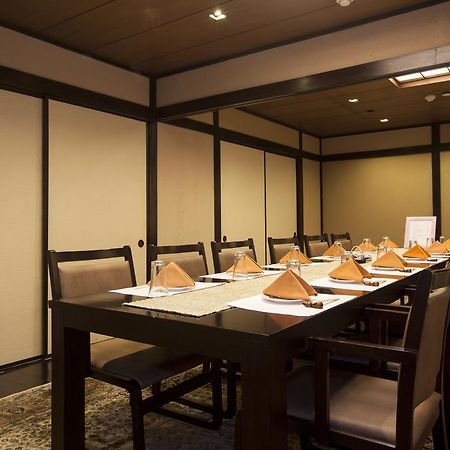 Avalon Courtyard Residence Suites Ню Делхи Екстериор снимка