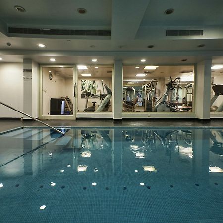 Avalon Courtyard Residence Suites Ню Делхи Екстериор снимка