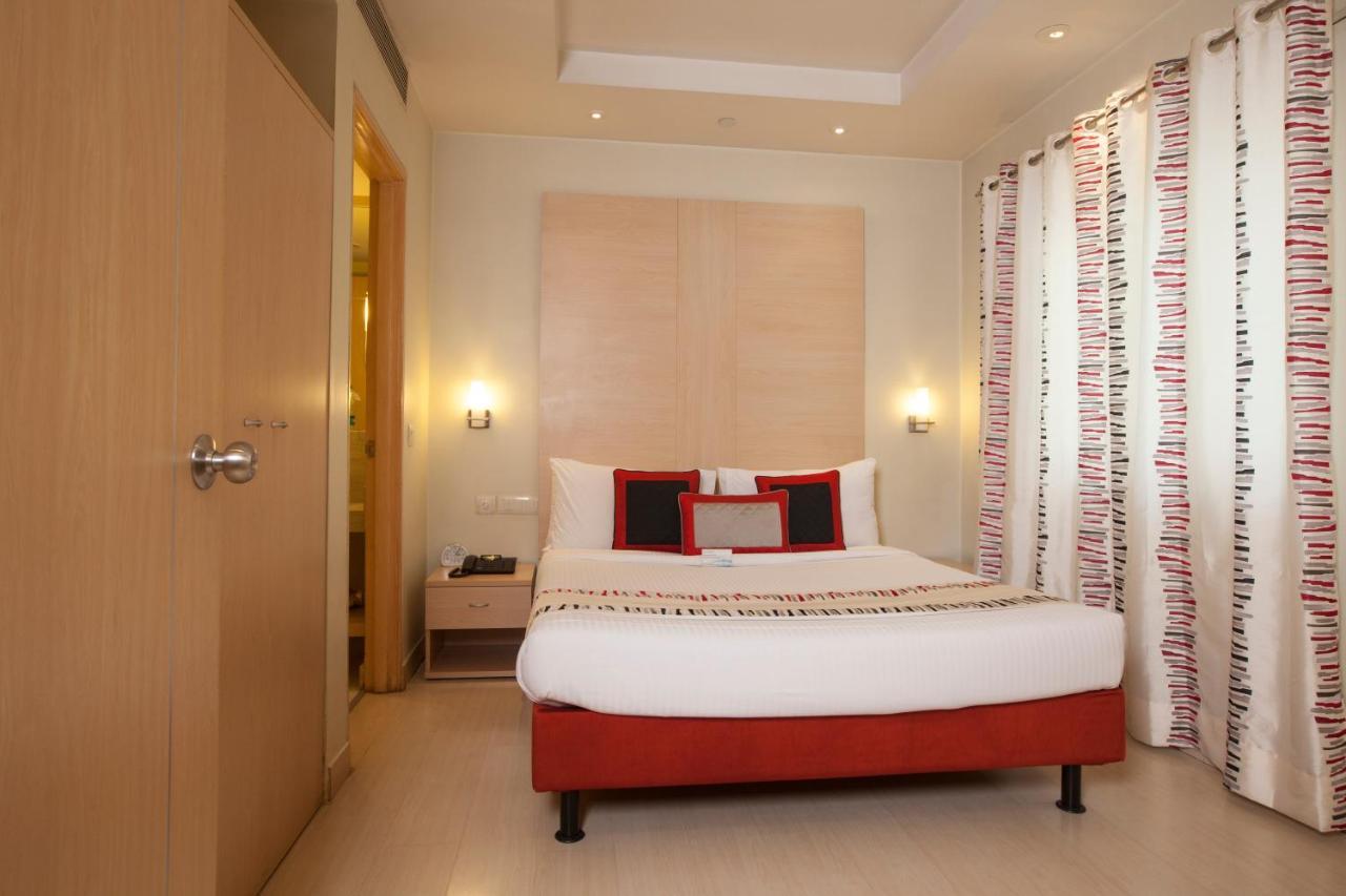 Avalon Courtyard Residence Suites Ню Делхи Екстериор снимка