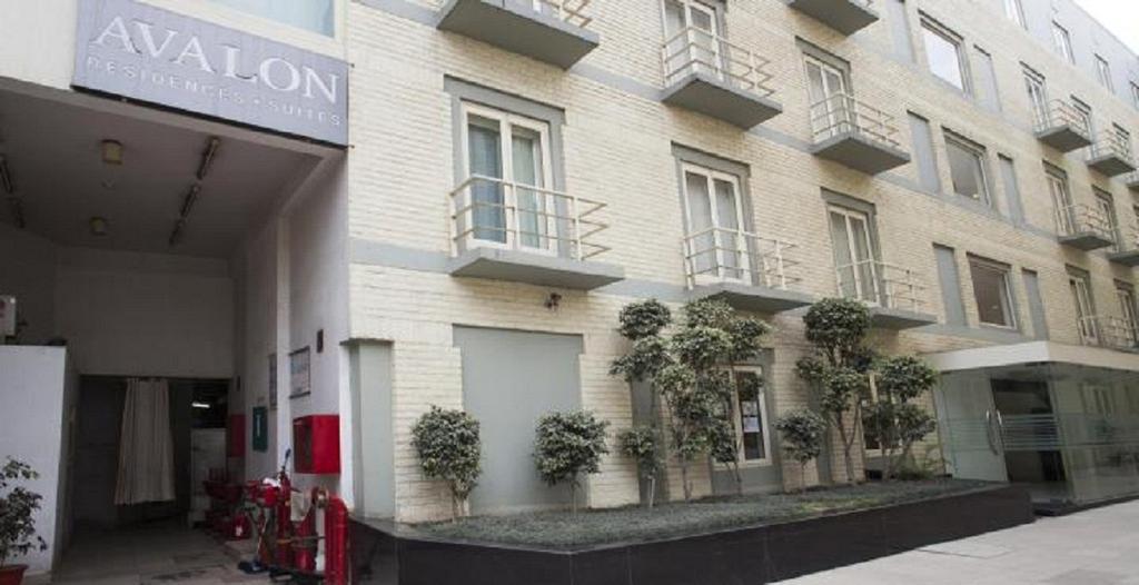 Avalon Courtyard Residence Suites Ню Делхи Екстериор снимка