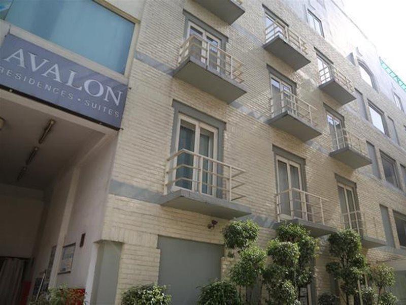 Avalon Courtyard Residence Suites Ню Делхи Екстериор снимка