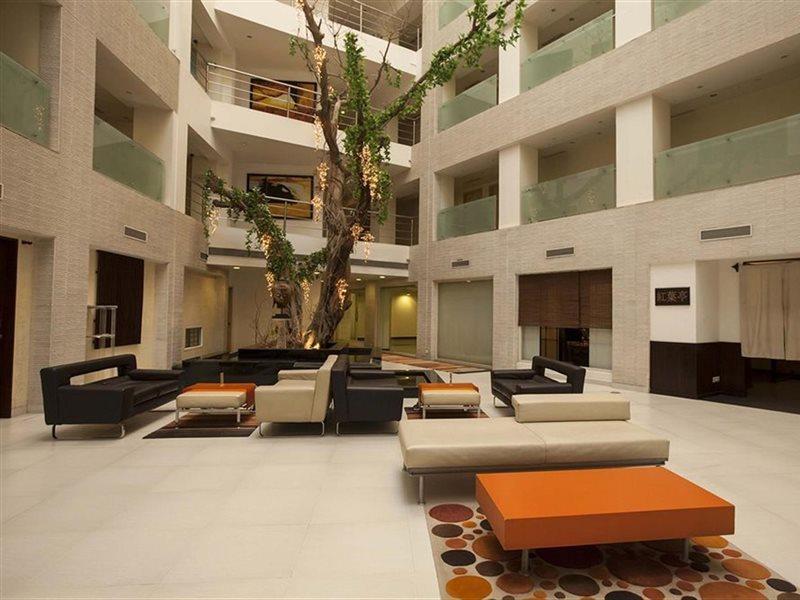 Avalon Courtyard Residence Suites Ню Делхи Екстериор снимка