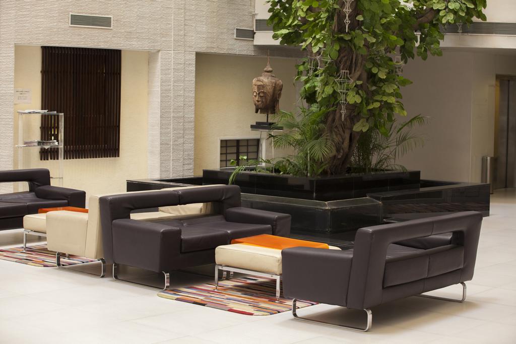 Avalon Courtyard Residence Suites Ню Делхи Екстериор снимка