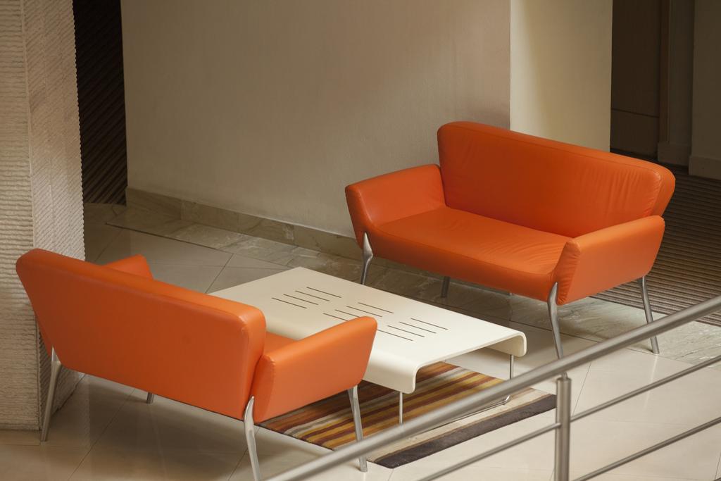 Avalon Courtyard Residence Suites Ню Делхи Екстериор снимка