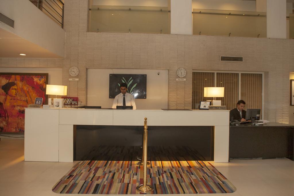 Avalon Courtyard Residence Suites Ню Делхи Екстериор снимка