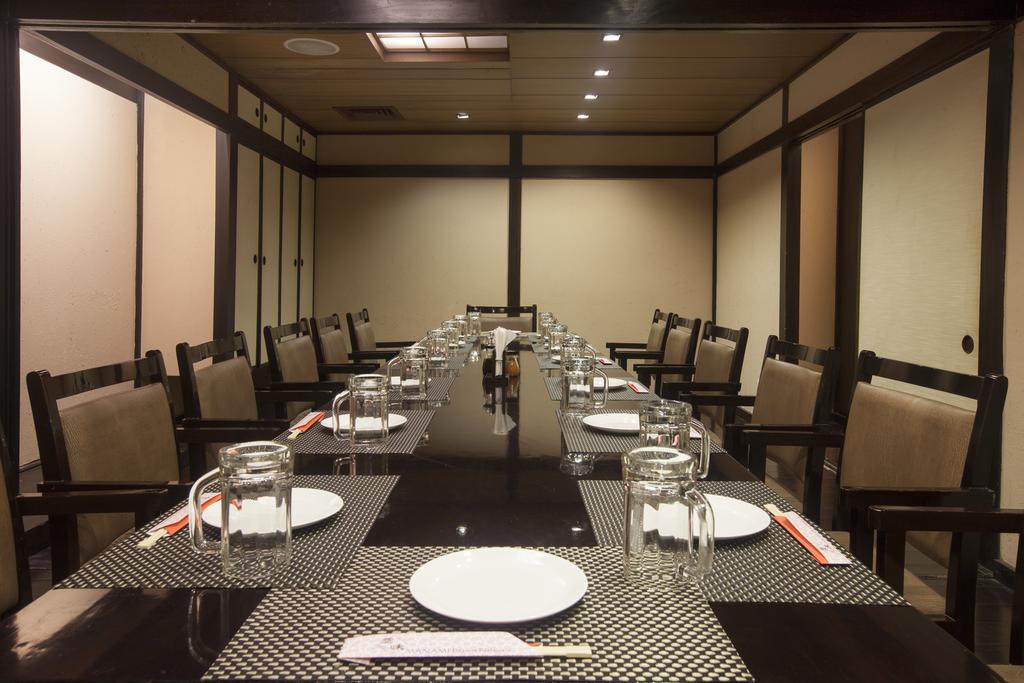 Avalon Courtyard Residence Suites Ню Делхи Екстериор снимка