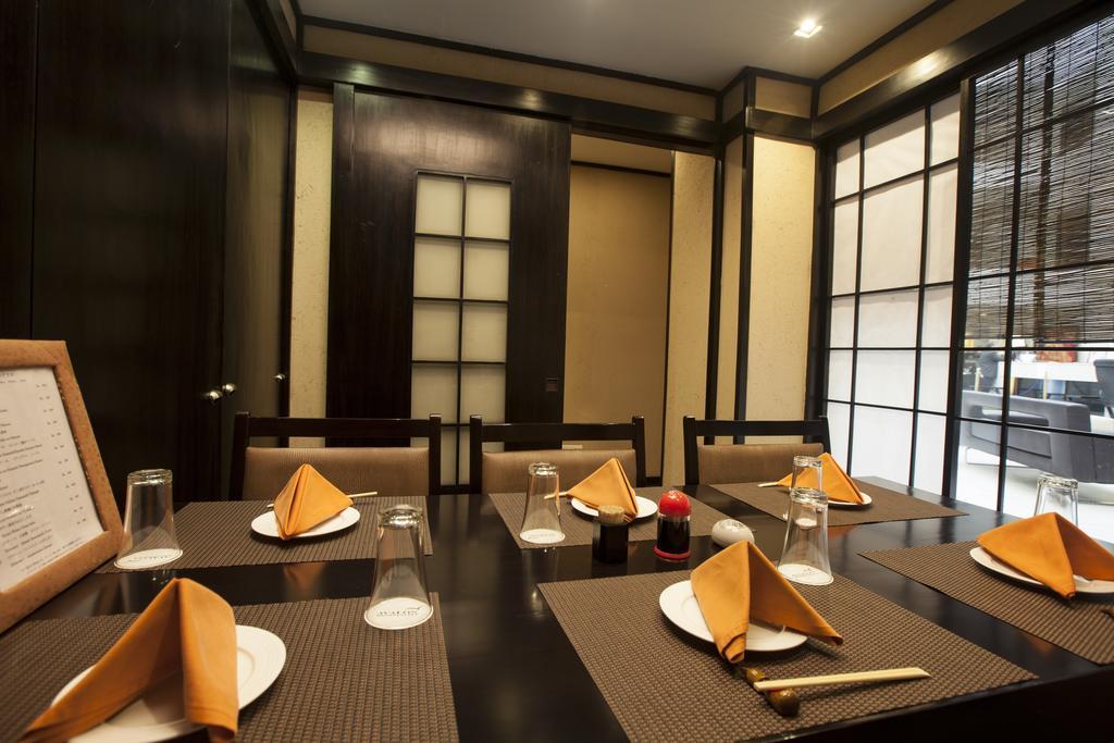 Avalon Courtyard Residence Suites Ню Делхи Екстериор снимка