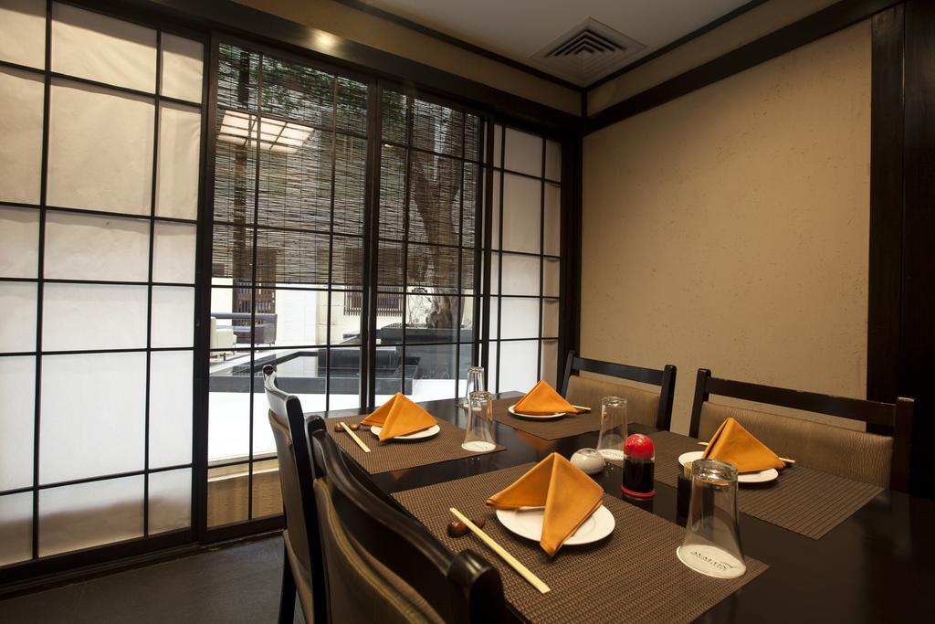 Avalon Courtyard Residence Suites Ню Делхи Екстериор снимка