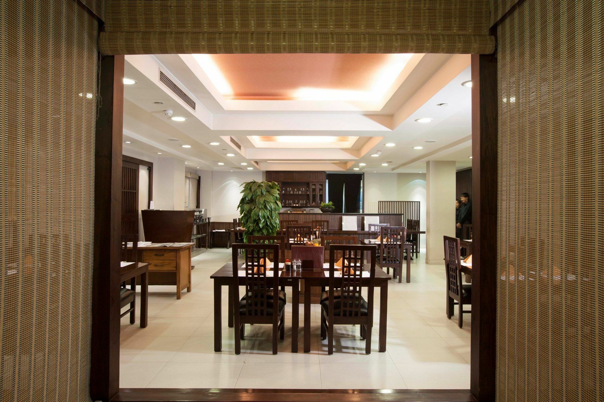 Avalon Courtyard Residence Suites Ню Делхи Екстериор снимка