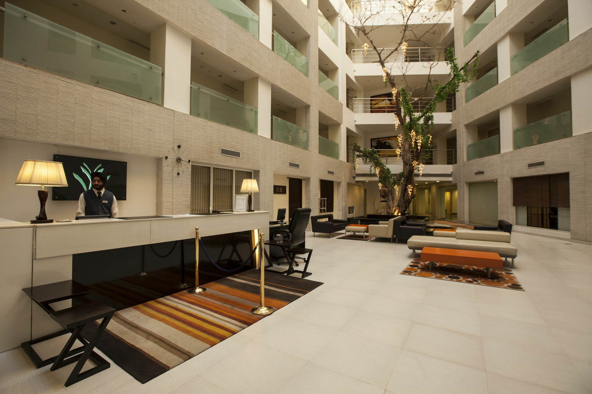 Avalon Courtyard Residence Suites Ню Делхи Екстериор снимка